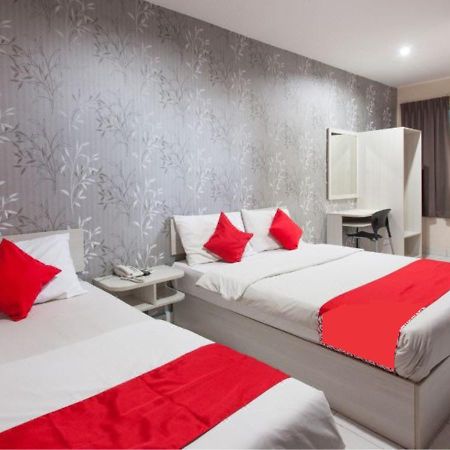 Hotel Pulai Ipoh Esterno foto